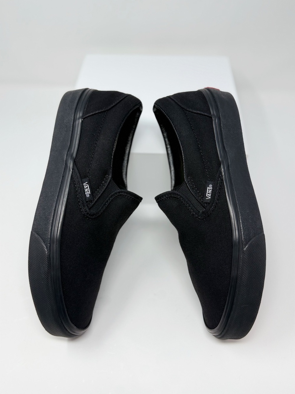 Vans Classic Slip-On Blackout Canvas Sneakers Black Shoes Womens 8.5 Mens 7 - Picture 5 of 8